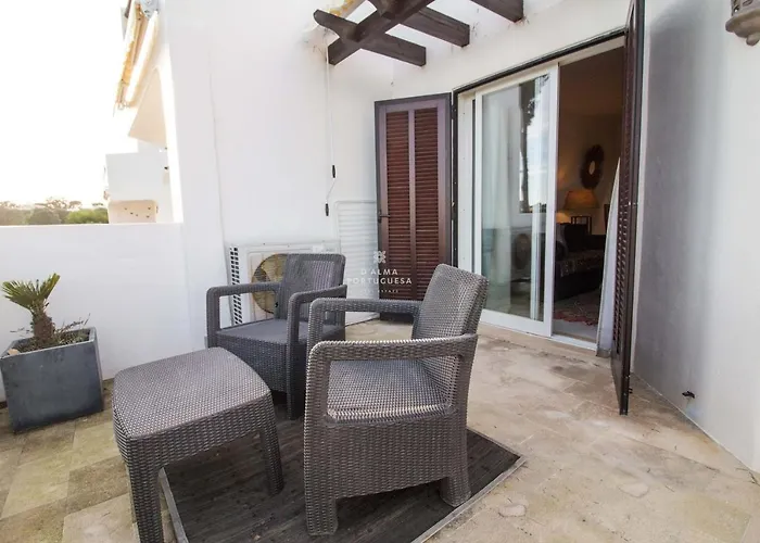 Luna - Golf View By Dalma Portuguesa *